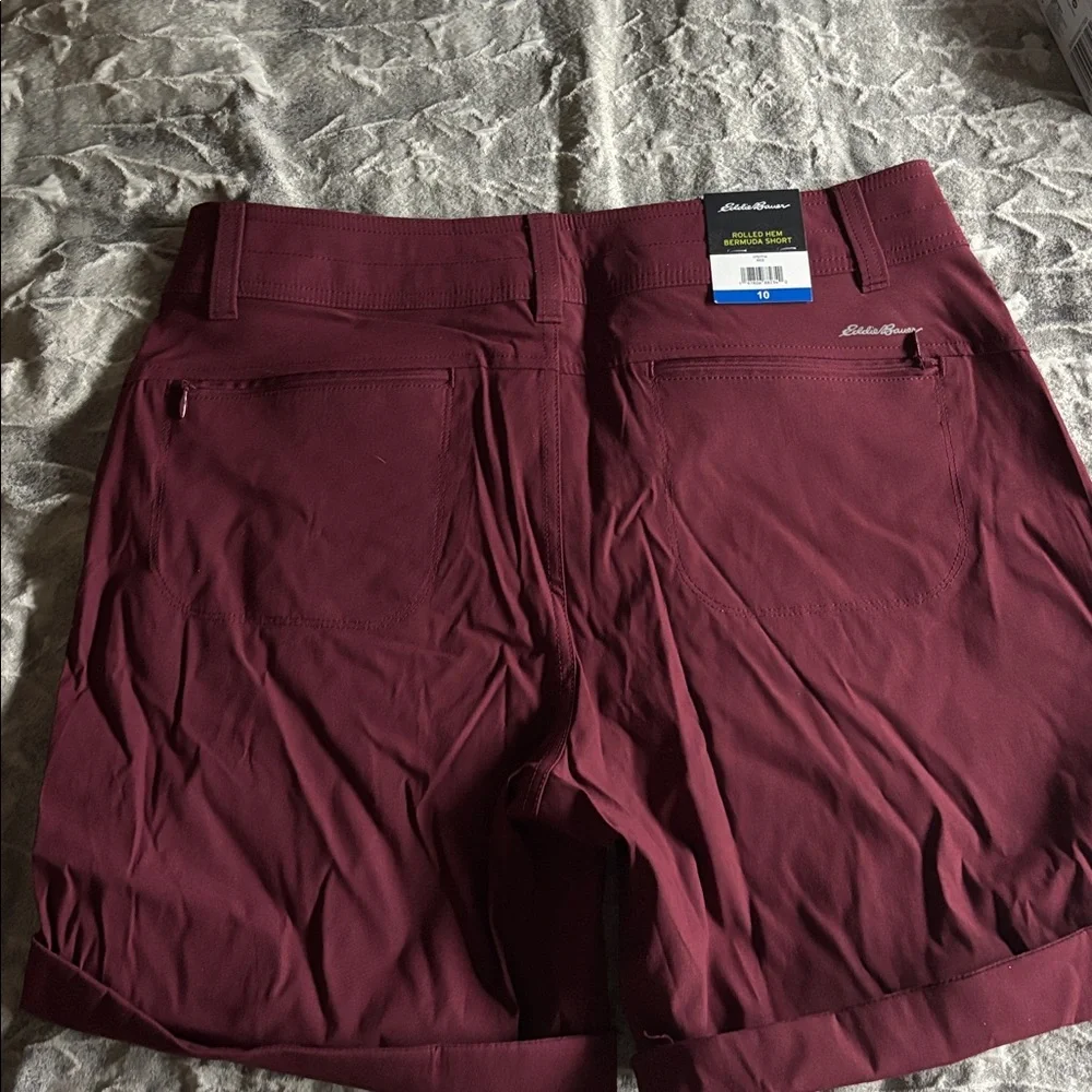 Eddie Bauer Roll Hem Bermuda Short. New with tags size 10. - Picture 5 of 5